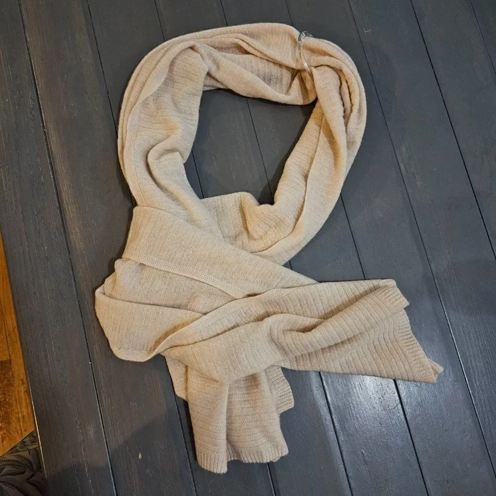 La Sein Women's Beige Cashmere Lined Ribbed Scarf